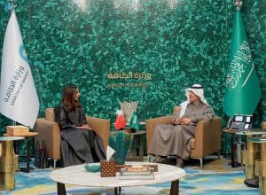 وزير الطاقة يناقش مع وزيرة التنمية المستدامة البحرينية مجالات التعاون