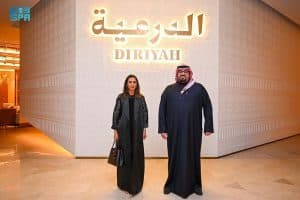 وزير الاقتصاد والتخطيط يلتقى وزيرةَ التنمية المستدامة في مملكة البحرين