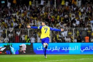 “رونالدو” يعيد النصر للصدارة برباعية في مرمى الوحدة