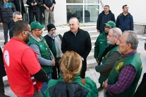 وزير الخارجية التركي يثمن الاستجابة السريعة للفرق الإغاثية السعودية