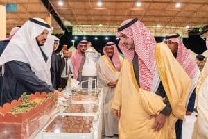 أمير الجوف يفتتح مهرجان التمور بنسخته التاسعة