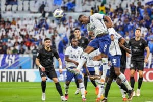 الهلال يفوز على الدحيل بسباعية ويصل نهائي آبطال آسيا