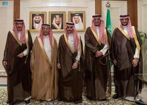 سموُّ وزيرِ الخارجية يكرِّم السفيرين المعلمي والعريفي