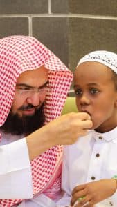 الرئيس العام : اذكركم بحديث خير الانام “أنا وكافل اليتيم كهاتين في الجنة”