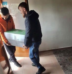 مركز الملك سلمان للإغاثة يوزع 3 أطنان من السلال الغذائية في محافظة فورا بألبانيا