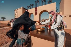 لوحة للكرم يرسمها مهرجان “في ضيافة الطائي” في أحضان جبال أجا بحائل