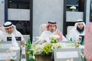 وزير الصناعة والثروة المعدنية يجتمع بأعضاء المجلس الصناعي من القطاع الخاص