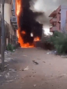 نشوب حريق هائل بجامعة المشرق الخاصة في الخرطوم