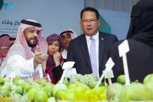 السفير التايلندي يزور مهرجان المانجو والفواكه الاستوائية بجازان