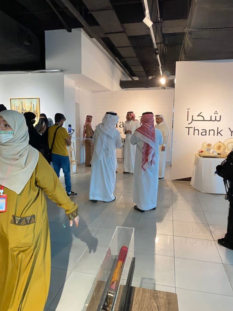 f5a77815-ea0a-4a4a-a37c-e85f97bc82e9
