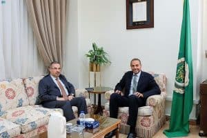 الأمين العام المساعد بالجامعة العربية يلتقي بمندوب سوريا لدى الجامعة