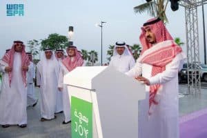 نائب أمير مكة المكرمة يدشن مشروع “بهجة” على واجهة أبحر