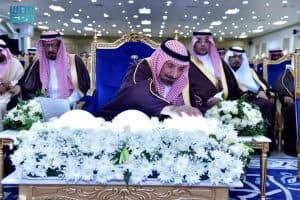 أمير نجران يُدشّن مشاريع تنموية ويفتتح مهرجان شرورة الشتوي