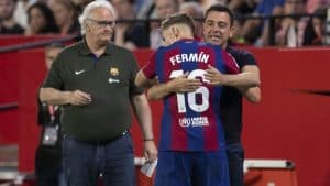 تشافي يودّع برشلونة بفوزٍ على مضيفه إشبيلية