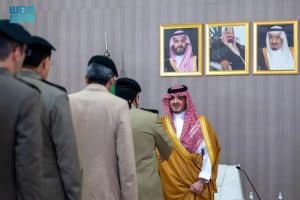 الأمير عبدالعزيز بن سعود يلتقي القيادات الأمنية في منطقة جازان