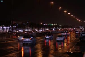 استمرار هطول الأمطار على مدينة الرياض