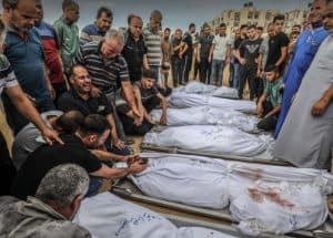 معظمهم من الأطفال والنساء.. ارتفاع عدد الشهداء الفلسطينيين بقطاع غزة إلى 37431 شهيدًا