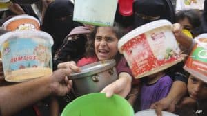 خبراء بالأمم المتحدة: إسرائيل تشن “حملة تجويع متعمدة” في غزة