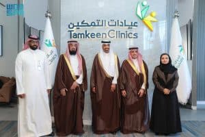 وزير الموارد البشرية يُدشّن “عيادات التمكين” لمستفيدي الضمان الاجتماعي بمدينة الرياض