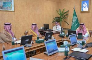 أمير حائل يرأس اجتماع اللجنة الرئيسية لبرنامج اعتماد مدينة حائل الصحية