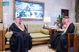 أمير منطقة الرياض يستقبل مساعد وزير الداخلية