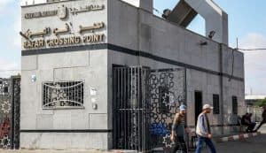 معبر رفح البري يستقبل 52 مصابًا فلسطينيًا
