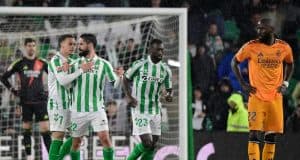 ريال بيتيس يفوز على ريال مدريد 2-1