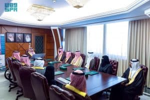 دشّن موقعها الإلكتروني.. أمير المنطقة الشرقية يستقبل رئيس وأعضاء مجلس إدارة جمعية “طويق”