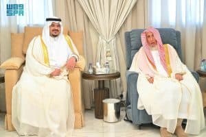 هنأهم بعيد الفطر المبارك.. نائب أمير منطقة الرياض يزور مفتي عام المملكة وعددًا من أعضاء هيئة كبار العلماء في منازلهم