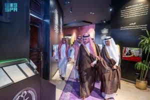 يحتوي على 23 وثيقة تاريخية من عام 1960م إلى 1980م.. أمير منطقة الجوف يفتتح ركن الوثائق التاريخية في متحف إمارة المنطقة