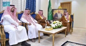 حث على مضاعفة الجهود لخدمة المواطنين والمقيمين.. أمير نجران يطّلع على تقرير أداء الوكالات المساعدة والإدارات العامة بالإمارة