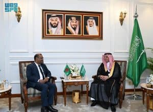 ناقشا الموضوعات ذات الاهتمام المشترك.. مدير فرع وزارة الخارجية بمنطقة مكة يستقبل القنصل العام لبنغلاديش