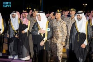 أمير تبوك يرعى حفل تخريج الدفعتين الـ 17 للبكالوريوس و الـ 12 للماجستير بجامعة فهد بن سلطان