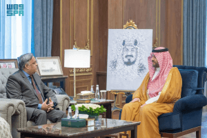 بحثا الموضوعات ذات الاهتمام المشترك.. أمير الحدود الشمالية يستقبل السفير الهندي لدى المملكة