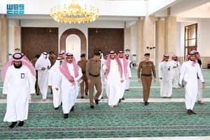 محافظ الطائف يتفقد الخدمات المقدمة لحجاج بيت الله الحرام بميقاتَي السيل ووادي محرم
