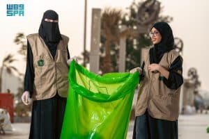 أكثر من 100 متطوع ومتطوعة يشاركون في مبادرة “وطهّر بيتي” لتنظيف وتجهيز مشعر مزدلفة
