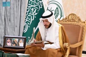 الأمير سعود بن نهار يطّلع على مبادرة “المدارس المستدامة الخضراء”