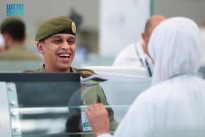 “الجوازات” تواصل جهودها في استقبال ضيوف الرحمن القادمين لأداء فريضة الحج