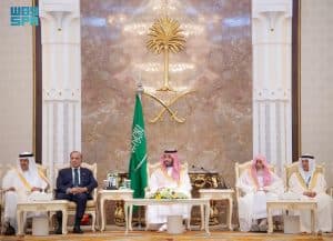 نيابة عن خادم الحرمين.. ولي العهد يستقبل في الديوان الملكي بقصر منى المهنئين بعيد الأضحى المبارك