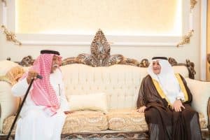 أمير تبوك يعزي الشيخ عبدالله الضيوفي في وفاة شقيقه