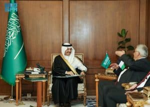 أمير منطقة عسير يستقبل سفير دولة فلسطين لدى المملكة