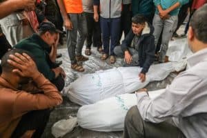 استشهاد 40 فلسطينيًا في قصف الاحتلال الإسرائيلي مناطق متفرقة بقطاع غزة