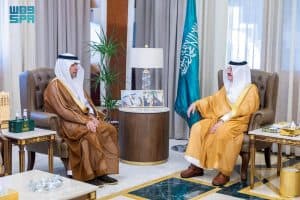 أشاد بتطوير خدمات الوزارة المقدمة للمواطنين والمقيمين.. أمير المنطقة الشرقية يستقبل وزير البلديات والإسكان