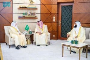 أمير الشرقية ونائبه يستقبلان مدير فرع وزارة الصحة بالمنطقة والمدير التنفيذي لـ”وقاية” بالقطاع الشرقي