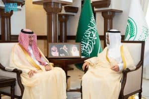 نائب أمير مكة يستقبل رئيس هيئة الرقابة ومكافحة الفساد
