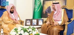 أمير نجران يستقبل الشيخ الدكتور عبدالله بن عواد الجهني إمام وخطيب المسجد الحرام