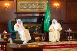 أمير تبوك يستقبل وزير البيئة والمياه والزراعة