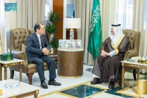 أمير المنطقة الشرقية يطّلع على مشاريع مجموعة الطاقة الدولية الصينية