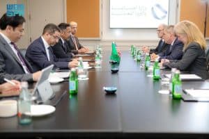 وزير الصناعة يناقش مع شركات أمريكية فرص الاستثمار ونقل التقنية في قطاعي الصناعة والتعدين