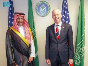 وزير الصناعة والثروة المعدنية يبحث مع وزير الطاقة الأمريكي تعزيز التعاون في قطاع التعدين